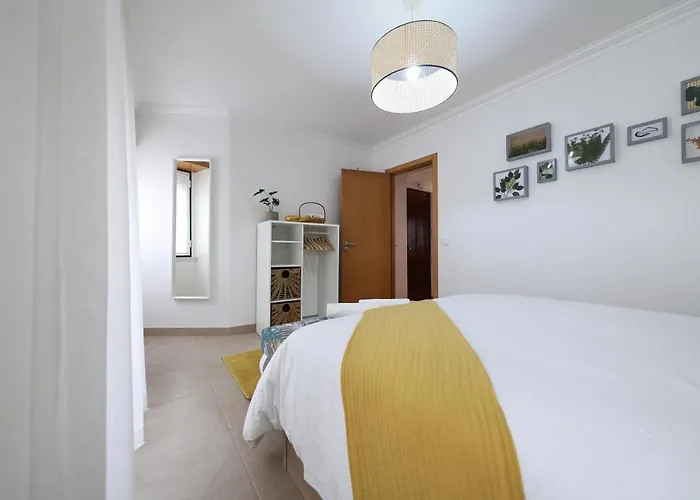 Manelmar Apartment *