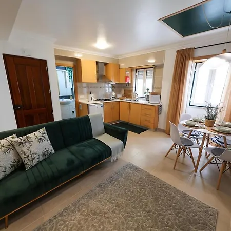 Manelmar Apartament *